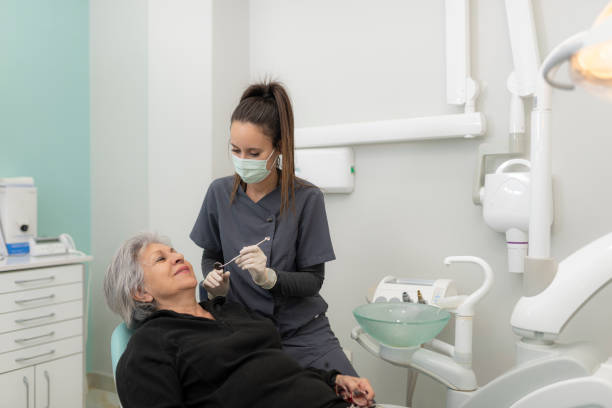 Best Dentist for Tooth Abscess  in White Cloud, MI